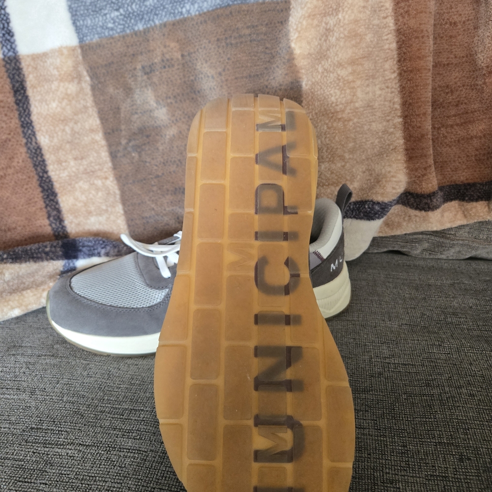 Gray and White Men's Sneakers